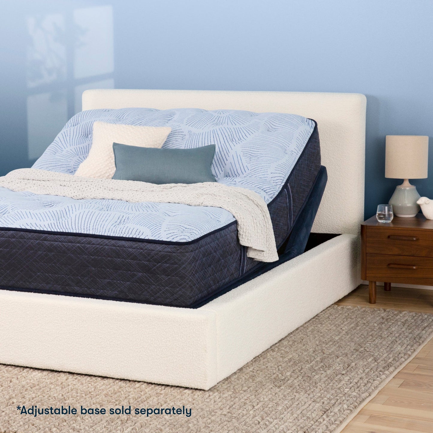 Serta Perfect Sleeper mattress with adjustable base on a beige bed||level: standard