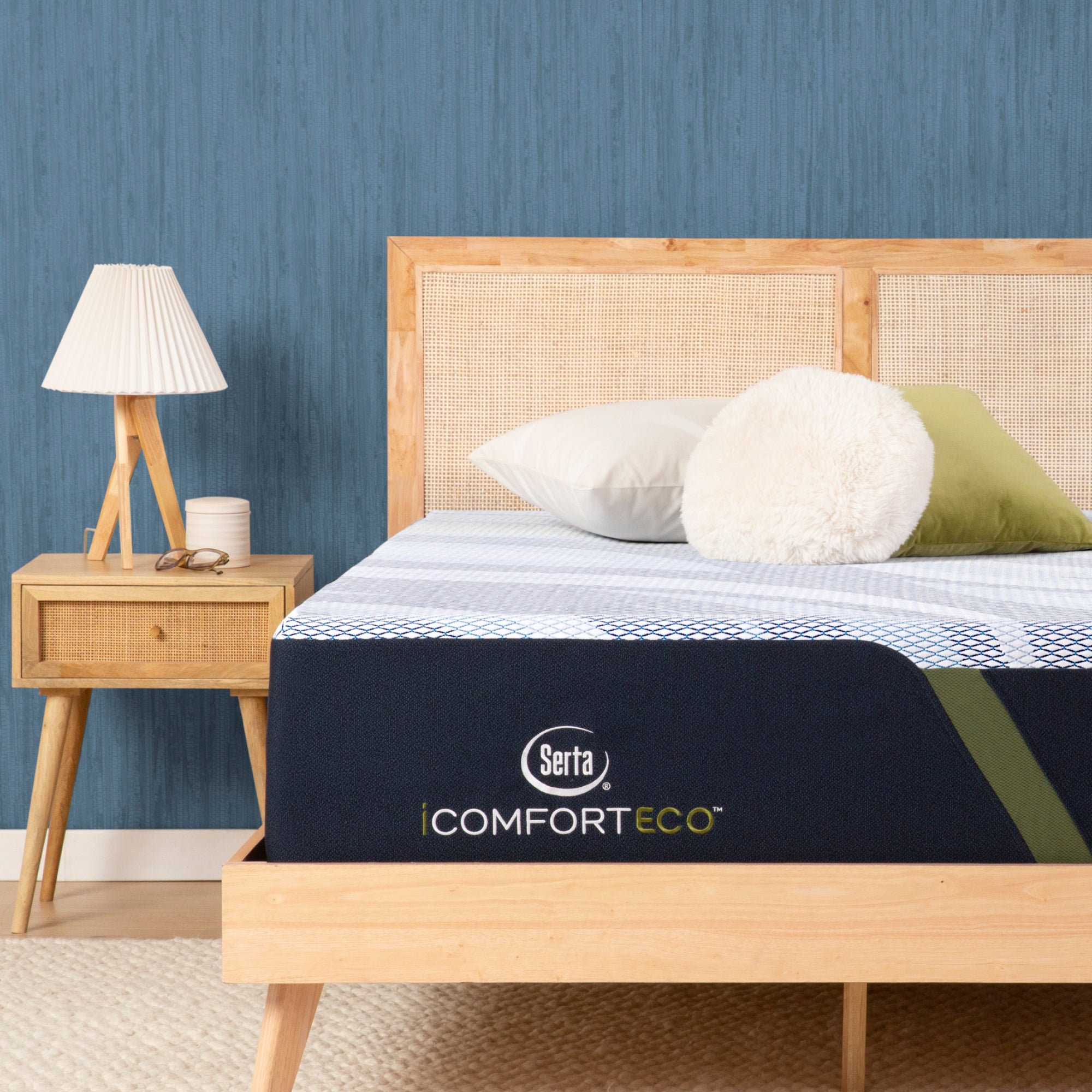 Serta hybrid memory on sale foam mattress